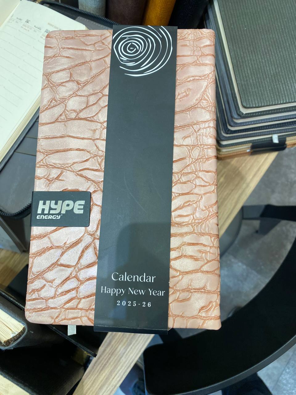 طراحی سررسید 1404 ، همراه همیشگی موفقیت شما 
